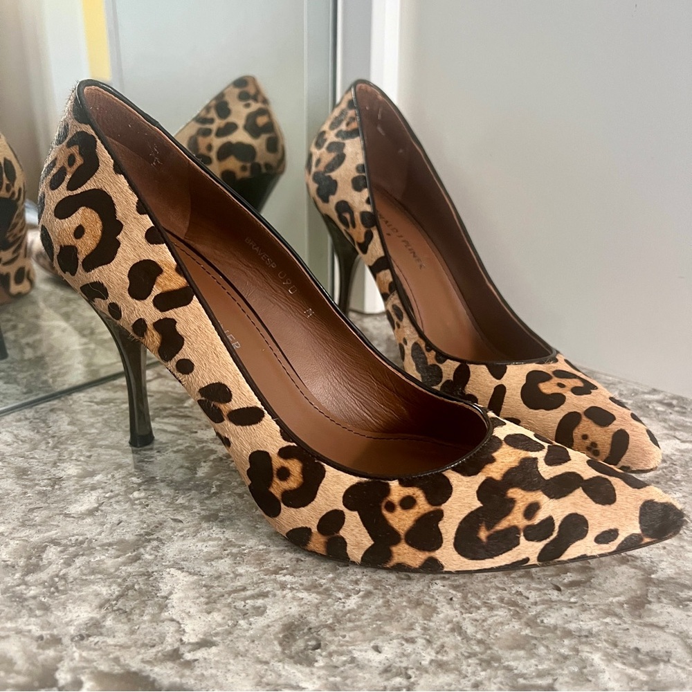 Donald J. Pliner Brown Leather Heels Sz 9